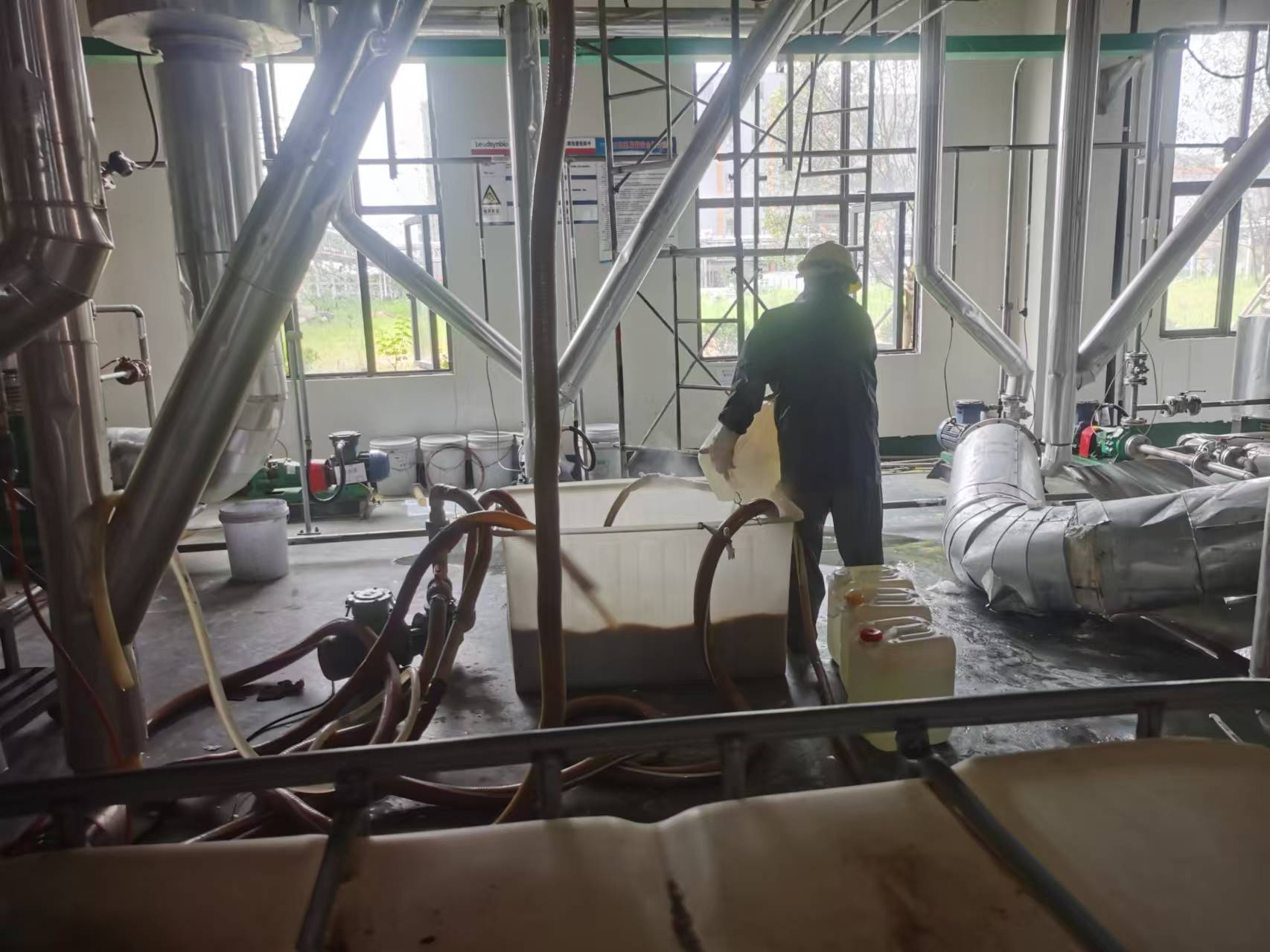 異型管件酸洗鈍化