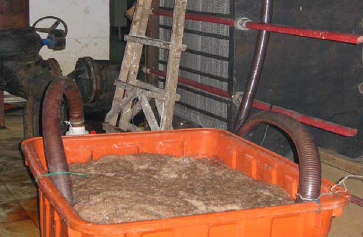 板換化學(xué)循環(huán)清洗.jpg 板換化學(xué)循環(huán)清洗.jpg